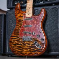 Fender Artisan Stratocaster Nos Quilted Maple Top Tigereye , usado segunda mano  Chile 