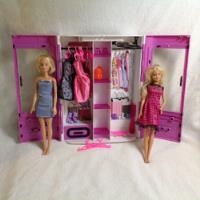  Closet De Lujo Portátil, Incluye 3  Barbie,ropa, Mattel. segunda mano  Chile 